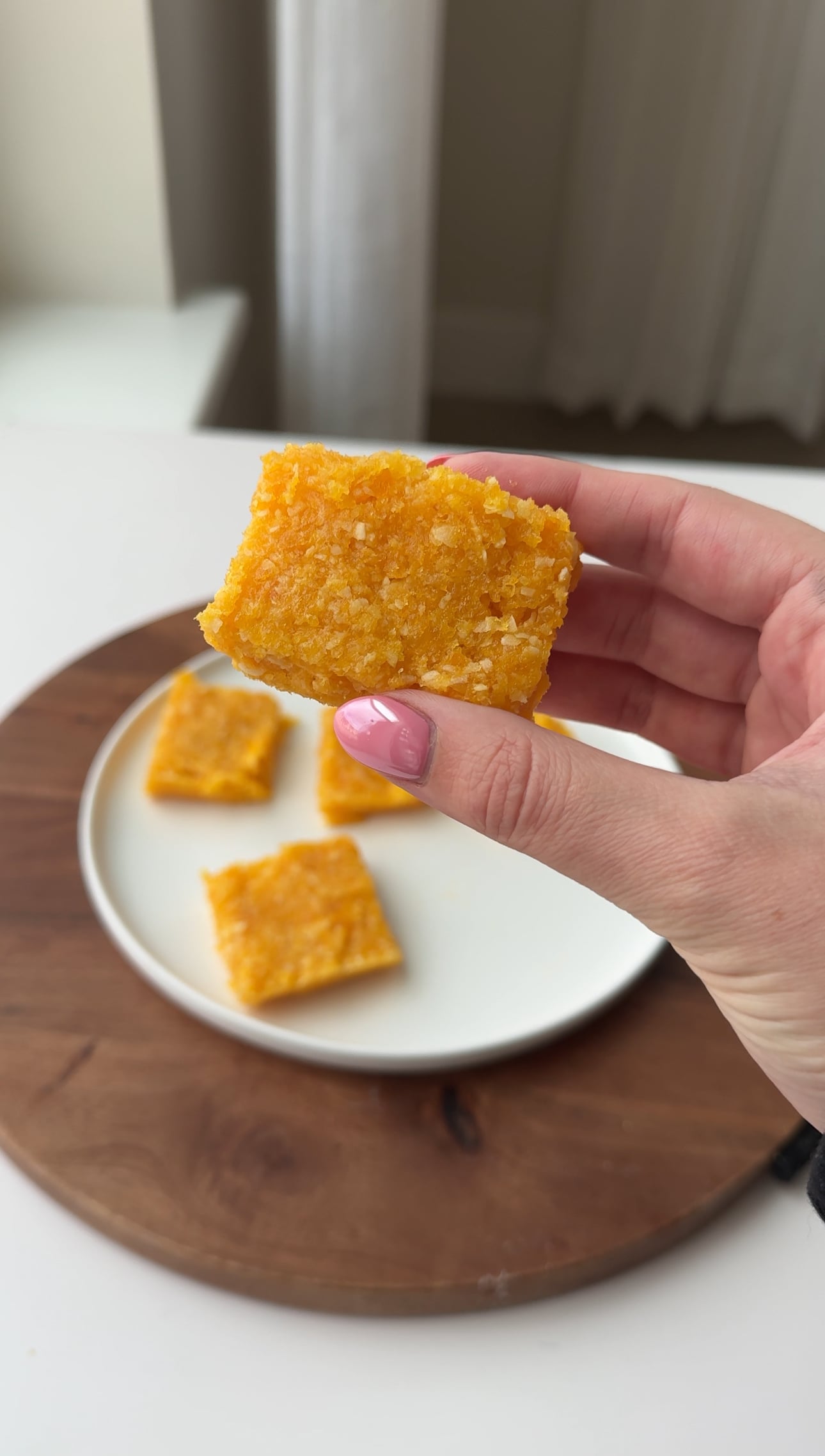 2-Ingredient Apricot Bars